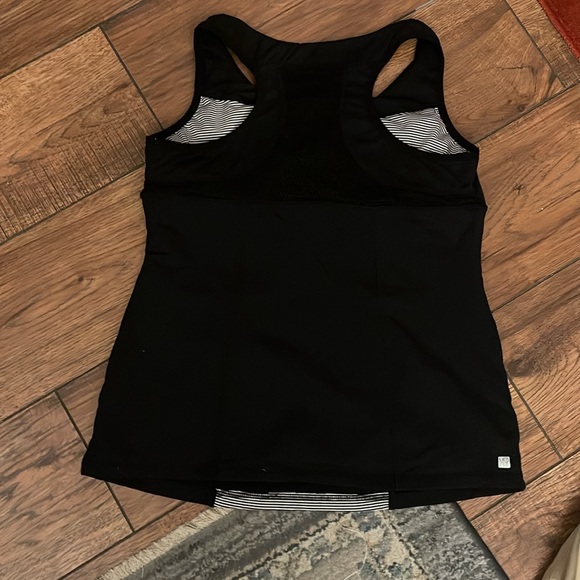 Top - Picture 4 of 7